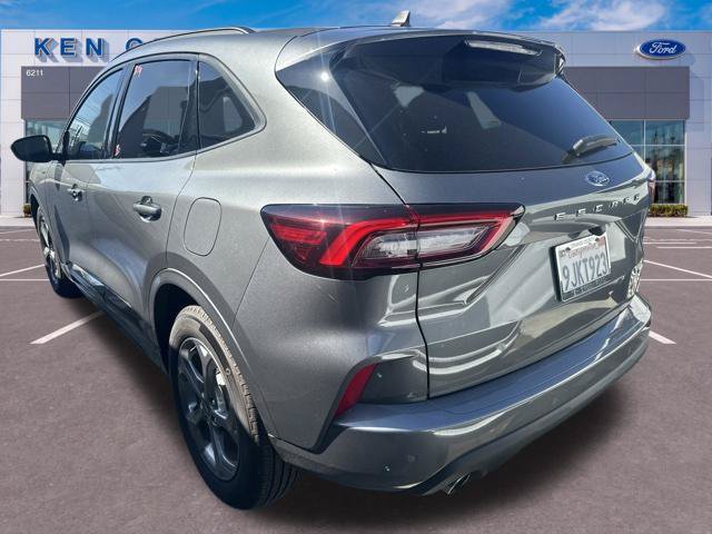 Used 2023 Ford Escape ST-Line w/ Equipment Group 301A FWD image 5