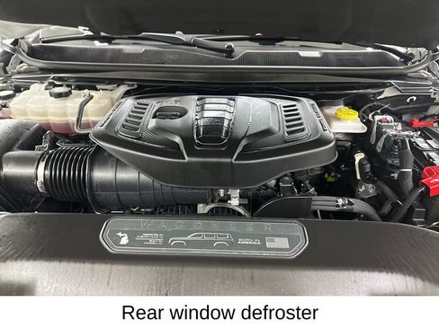 Used 2024 Jeep Wagoneer L 4WD image 18