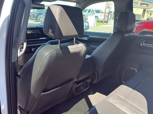Used 2025 GMC Sierra 1500 SLT RWD image 15