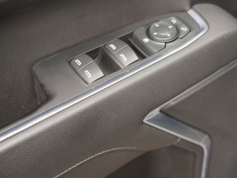 Used 2022 Chevrolet Silverado 1500 LT image 17