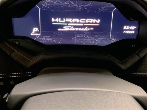 Used 2024 Lamborghini Huracan Sterrato image 10
