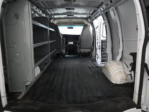 Used 2021 Chevrolet Express 2500 image 23