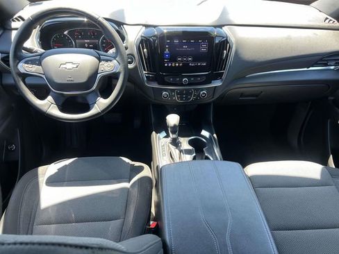 Used 2023 Chevrolet Traverse LT FWD image 15