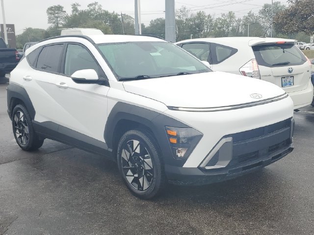 Certified 2025 Hyundai Kona SEL AWD/4WD image 35