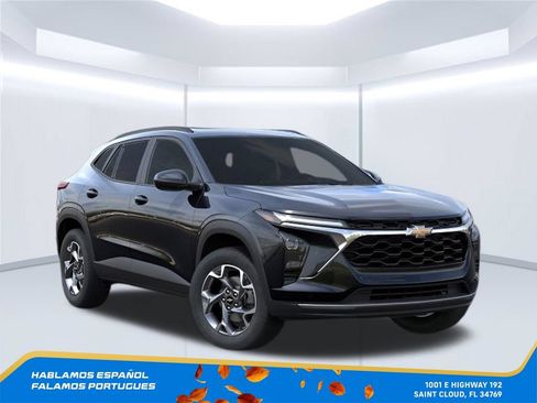 New 2026 Chevrolet Trax LT w/ Sunroof Package FWD image 5