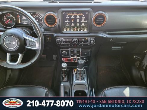 Used 2022 Jeep Gladiator Mojave w/ Cold Weather Group image 15
