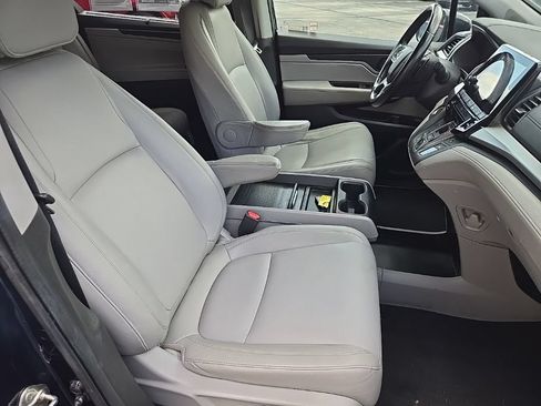 Used 2018 Honda Odyssey EX-L image 32