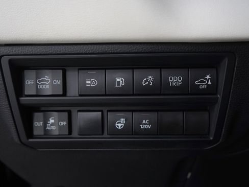 Used 2022 Toyota Tundra Capstone image 29