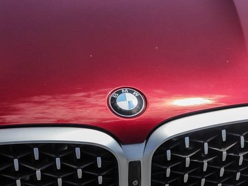 Used 2022 BMW X4 xDrive30i w/ M Sport Package 2 AWD/4WD image 13