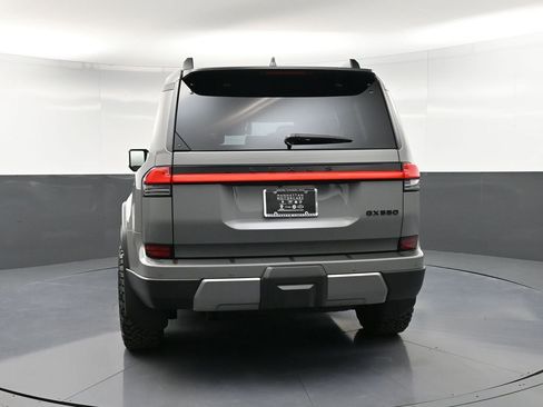 Used 2024 Lexus GX 550 AWD/4WD image 7