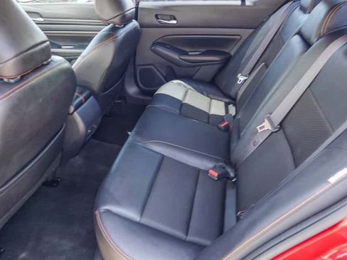 Used 2021 Nissan Altima 2.5 SR w/ SR Premium Package image 17