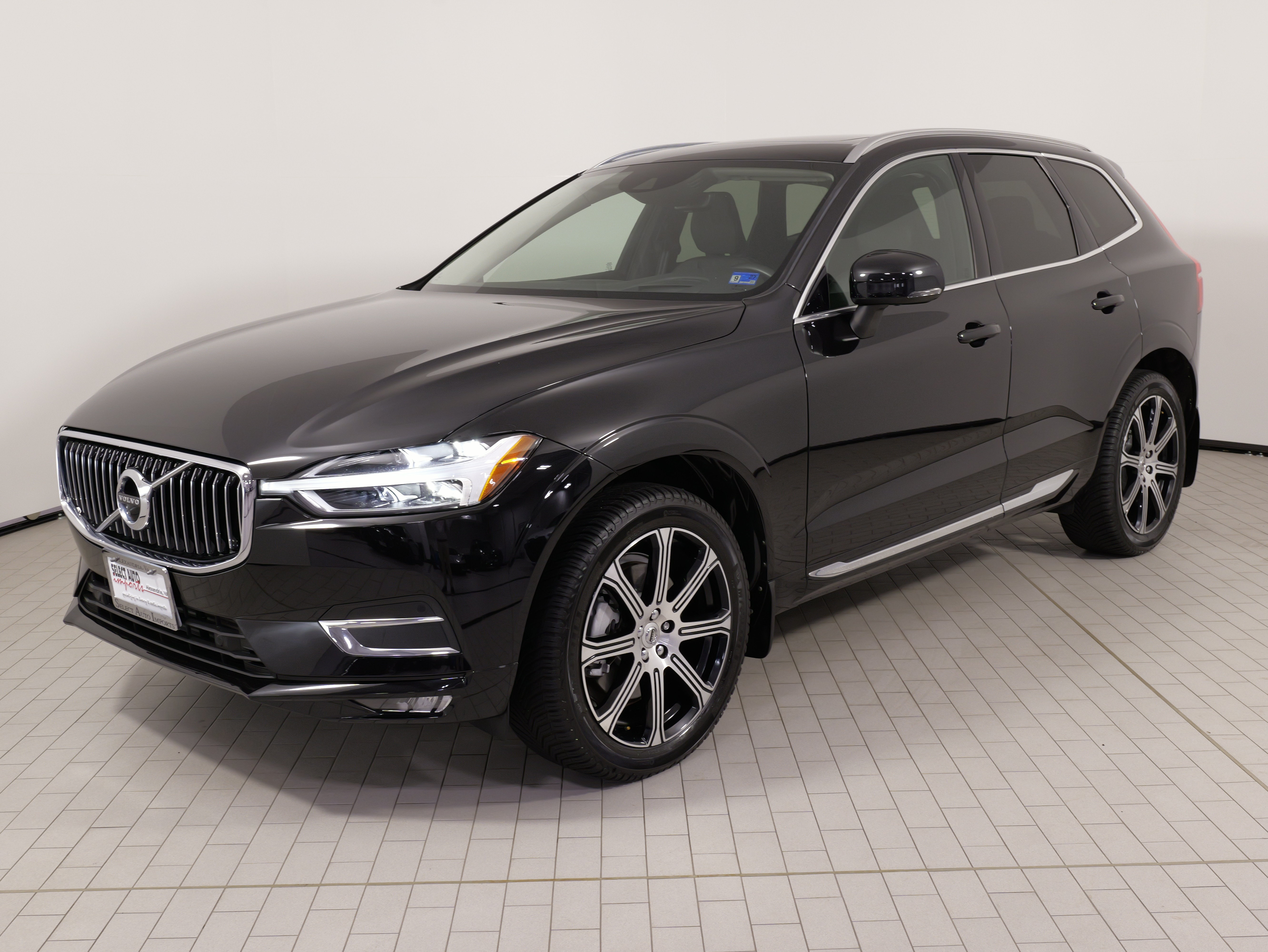 Used 2021 Volvo XC60 T6 Inscription w/ Advanced Package AWD/4WD image 3