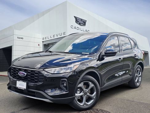Used 2025 Ford Escape ST-Line Select w/ Tech Pack #1 AWD/4WD image 1