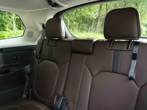 Used 2024 Honda Pilot Elite image 19