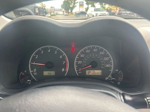 Used 2012 Toyota Corolla LE image 5