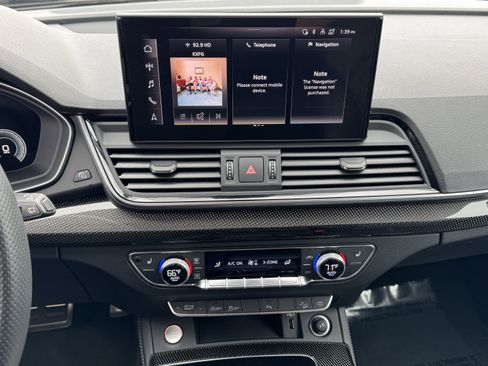 Used 2024 Audi SQ5 Premium Plus w/ Premium Plus Package image 24