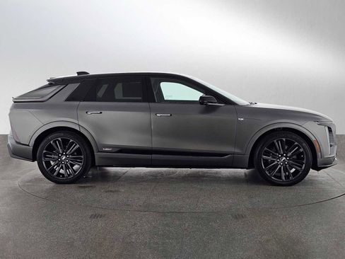 New 2026 Cadillac Lyriq V AWD/4WD image 2