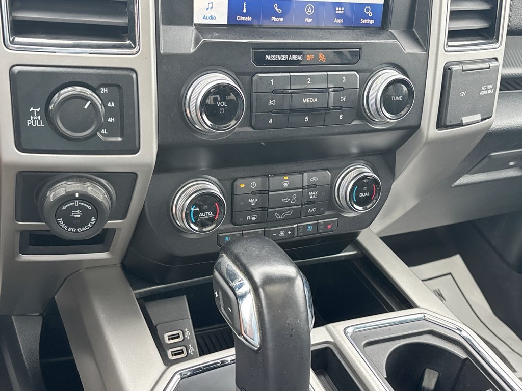 Used 2020 Ford F150 Lariat w/ Equipment Group 502A Luxury AWD/4WD image 35