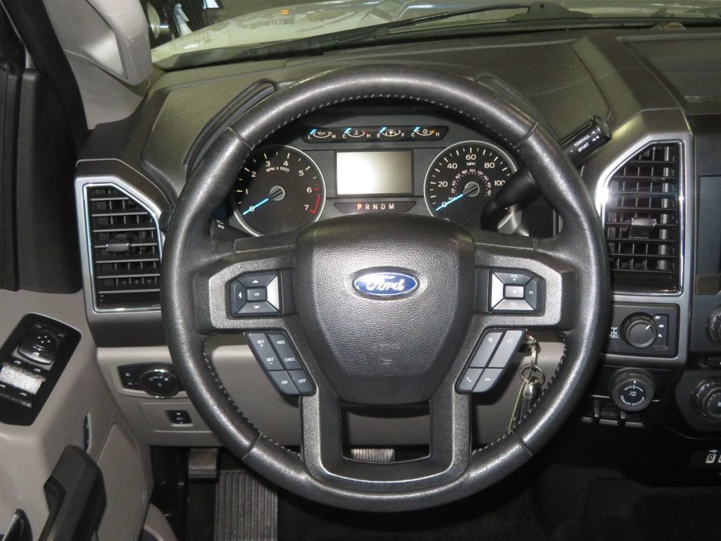 Used 2017 Ford F150 XLT w/ Equipment Group 302A Luxury AWD/4WD image 38