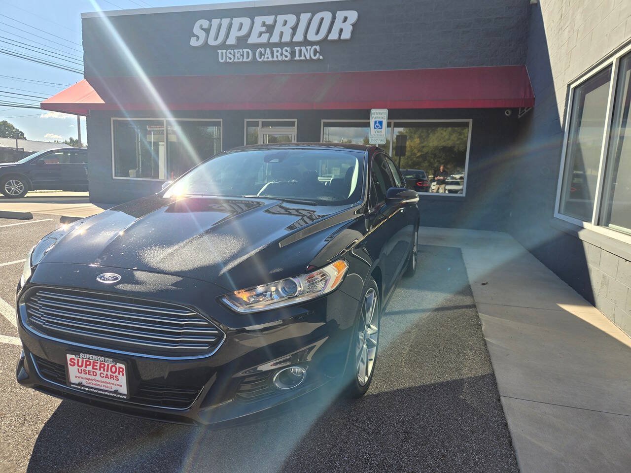 Used 2016 Ford Fusion Titanium FWD image 1