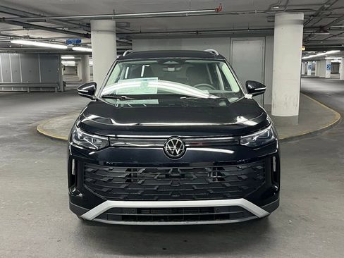 New 2026 Volkswagen Tiguan S image 32
