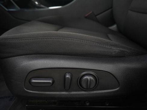 Used 2020 Chevrolet Malibu LT image 21