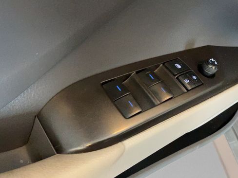 Certified 2023 Toyota Camry LE FWD image 23
