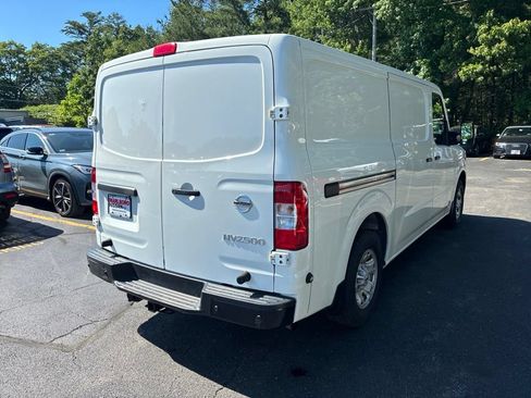 Used 2021 Nissan NV 2500 SV RWD image 7