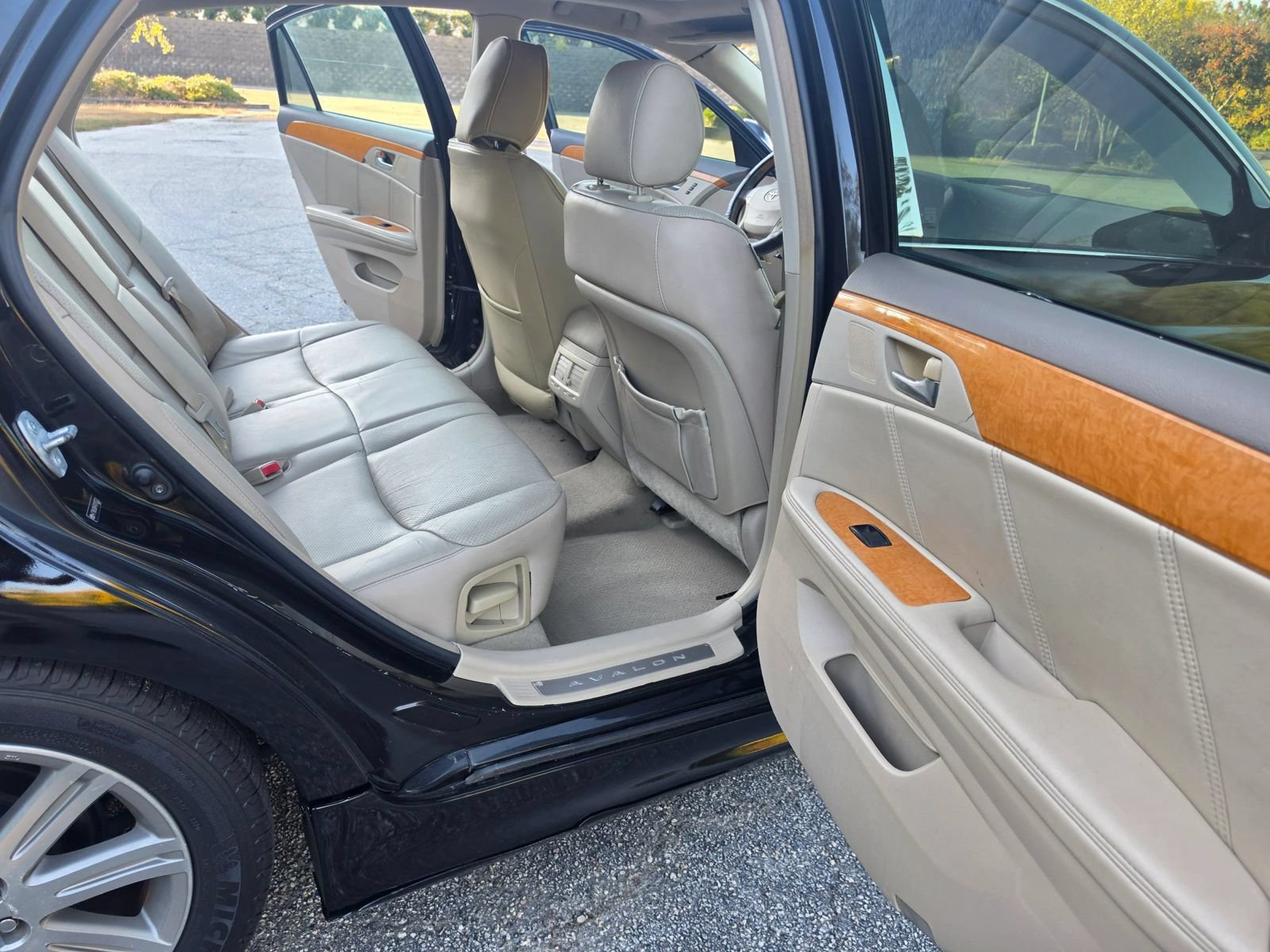 Used 2007 Toyota Avalon XL FWD image 13