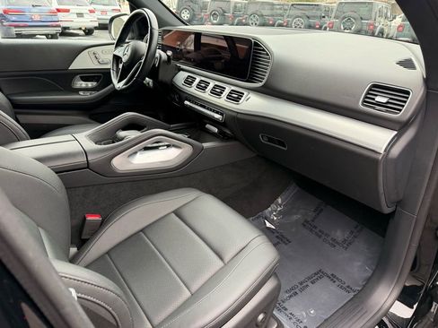 Used 2024 Mercedes-Benz GLE 450e 4MATIC image 20