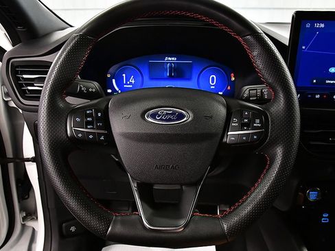 Used 2023 Ford Escape ST-Line Select w/ Tech Pack #2 AWD/4WD image 18