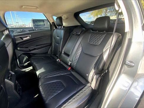 Certified 2024 Ford Edge Titanium image 20