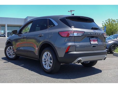 Used 2022 Ford Escape SE AWD/4WD image 7