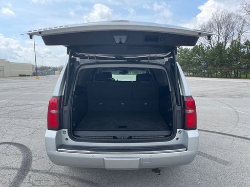 Used 2017 Chevrolet Suburban Premier image 20
