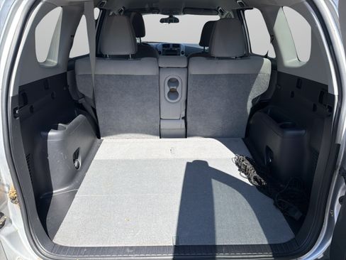 Used 2011 Toyota RAV4 2WD w/ Base L4 Extra Value Pkg image 25