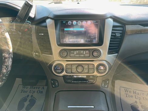 Used 2017 GMC Yukon XL Denali w/ Open Road Package image 23