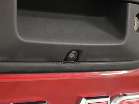 Used 2018 GMC Sierra 1500 Denali image 17