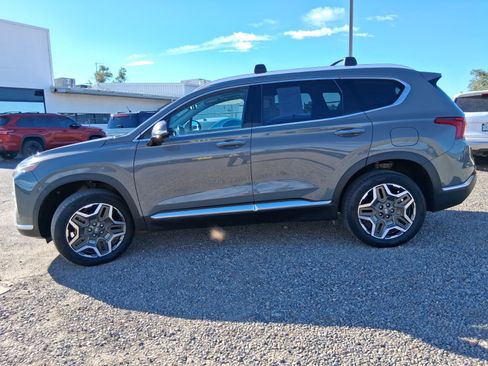 Used 2022 Hyundai Santa Fe Limited AWD/4WD image 2