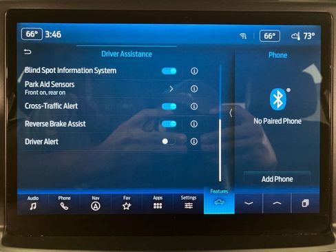 Certified 2022 Ford F150 Lariat w/ Equipment Group 502A High image 36