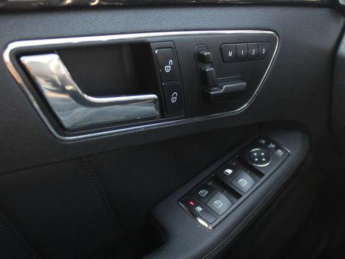 Used 2010 Mercedes-Benz E 63 AMG Sedan image 11