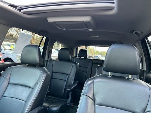 Used 2019 Honda Pilot Touring image 28