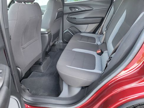 Certified 2022 Chevrolet TrailBlazer LT w/ Confidence II Package FWD image 32