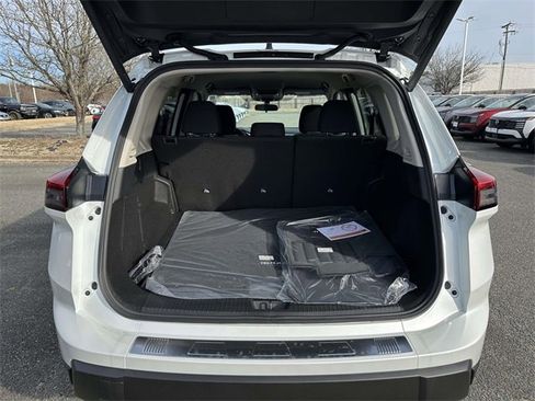 New 2026 Nissan Rogue SV w/ Cold Weather Package image 12