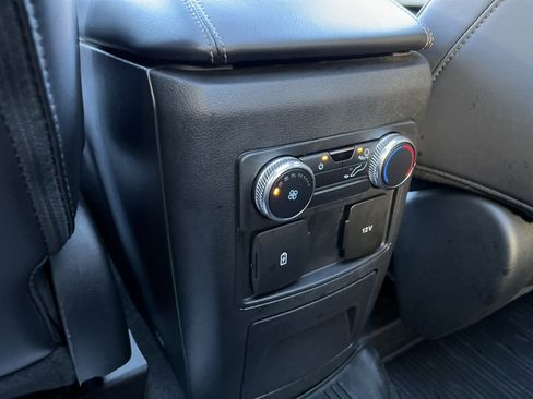 Certified 2022 Ford Explorer XLT w/ Equipment Group 202A image 34