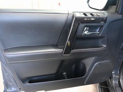 Used 2024 Toyota 4Runner TRD Off-Road image 27