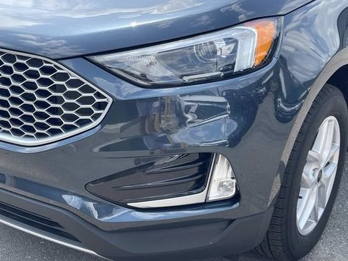 Certified 2024 Ford Edge SEL w/ Convenience Package AWD/4WD image 11