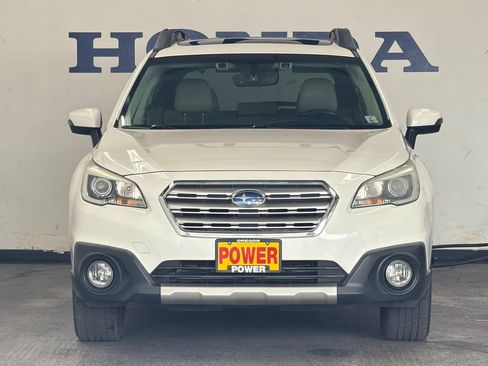 Used 2017 Subaru Outback 2.5i Limited AWD/4WD image 8