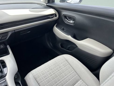 Used 2025 Honda HR-V LX image 20