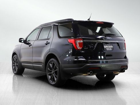 Used 2019 Ford Explorer XLT w/ XLT Sport Appearance Package image 3