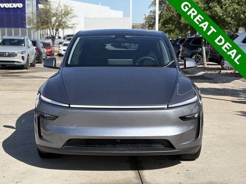 Used 2026 Tesla Model Y Long Range image 4